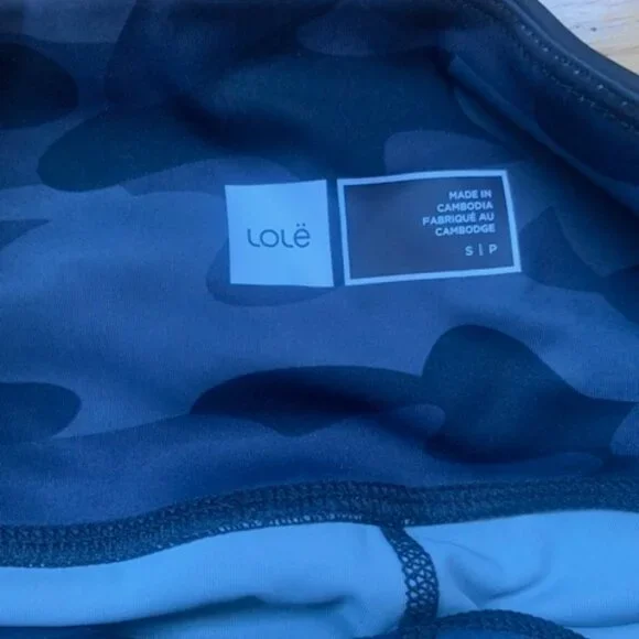 Lole black camo high-rise leggings in size Small (S/P). - Picture 3 of 10